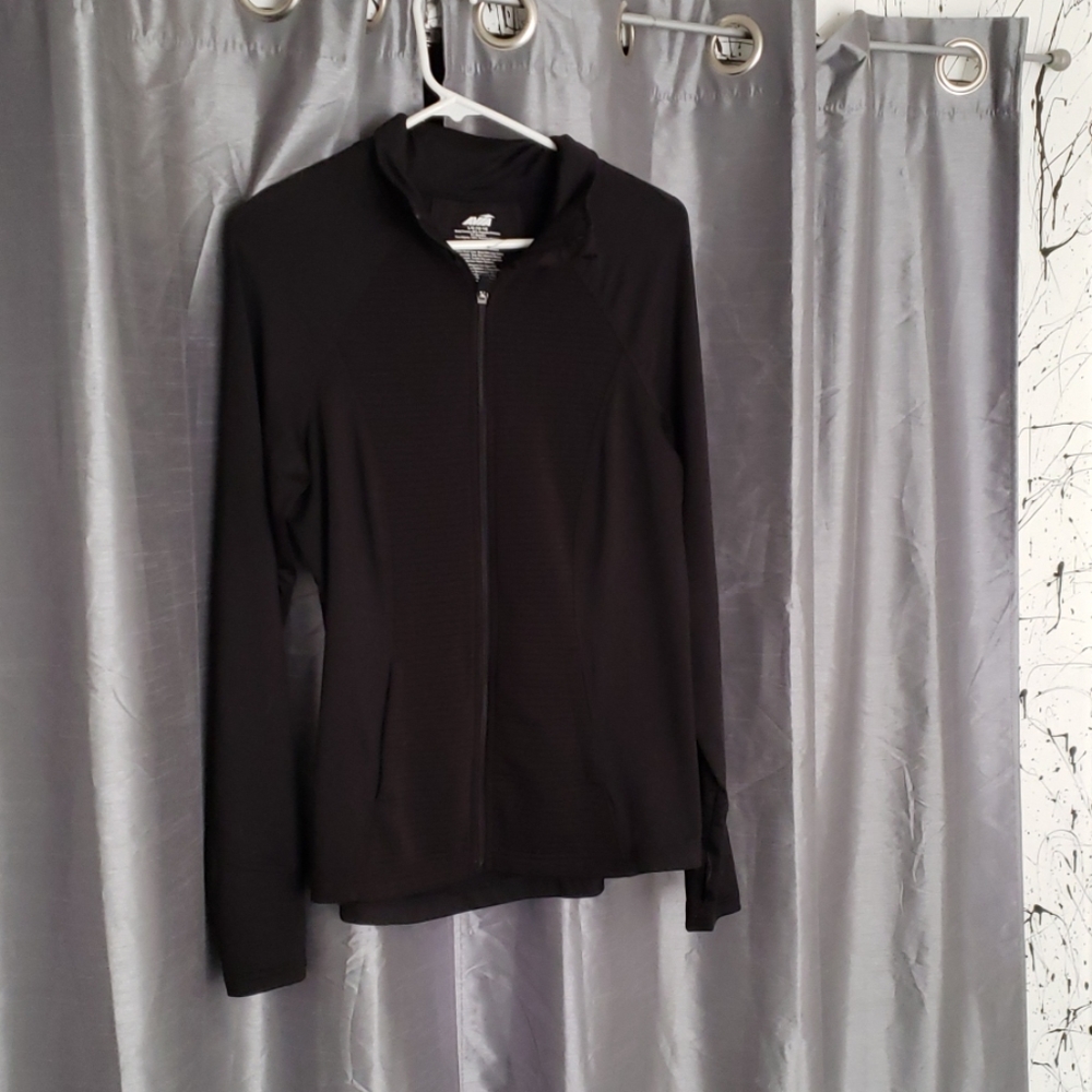 Athletic shirt